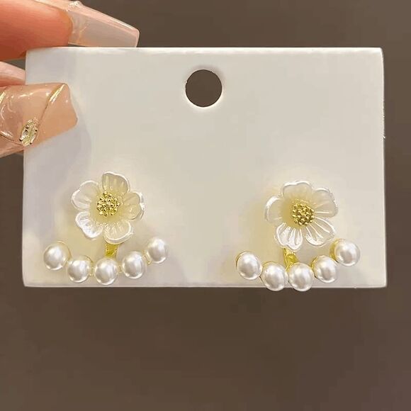 Boho Flower Pearl Stud Earrings - Picture 2 of 6